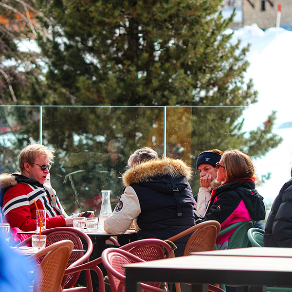 APRÈS-SKI & HAPPY HOUR !